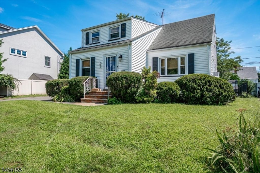 97 Union County Pkwy, Clark Twp., NJ 07066 — photo 5