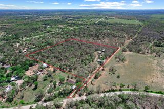 445 Saint Johns RD, Dale, TX 78616