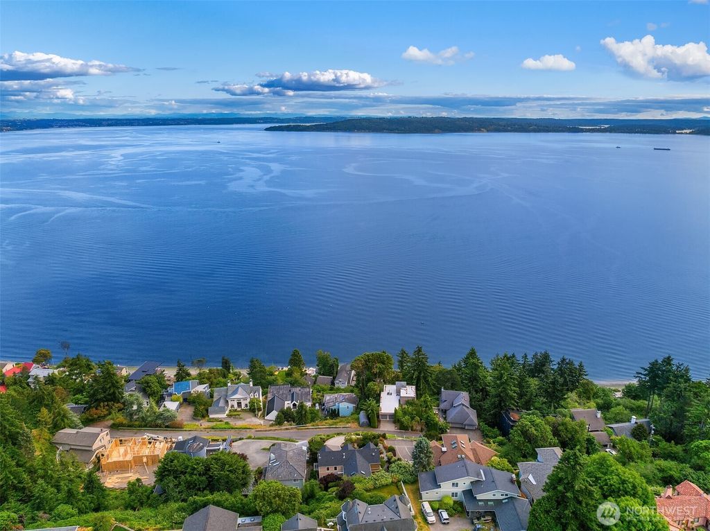 2832 SW 171st Street, Burien, WA 98166