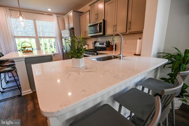 2047 HINSHAW DR, Odenton, MD 21113