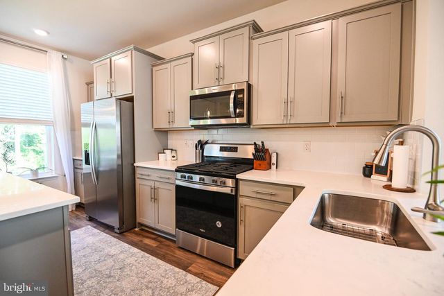 2047 HINSHAW DR, Odenton, MD 21113