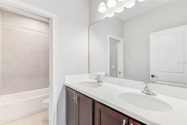 8521 DUBOCHET STREET, Orlando, FL 32827