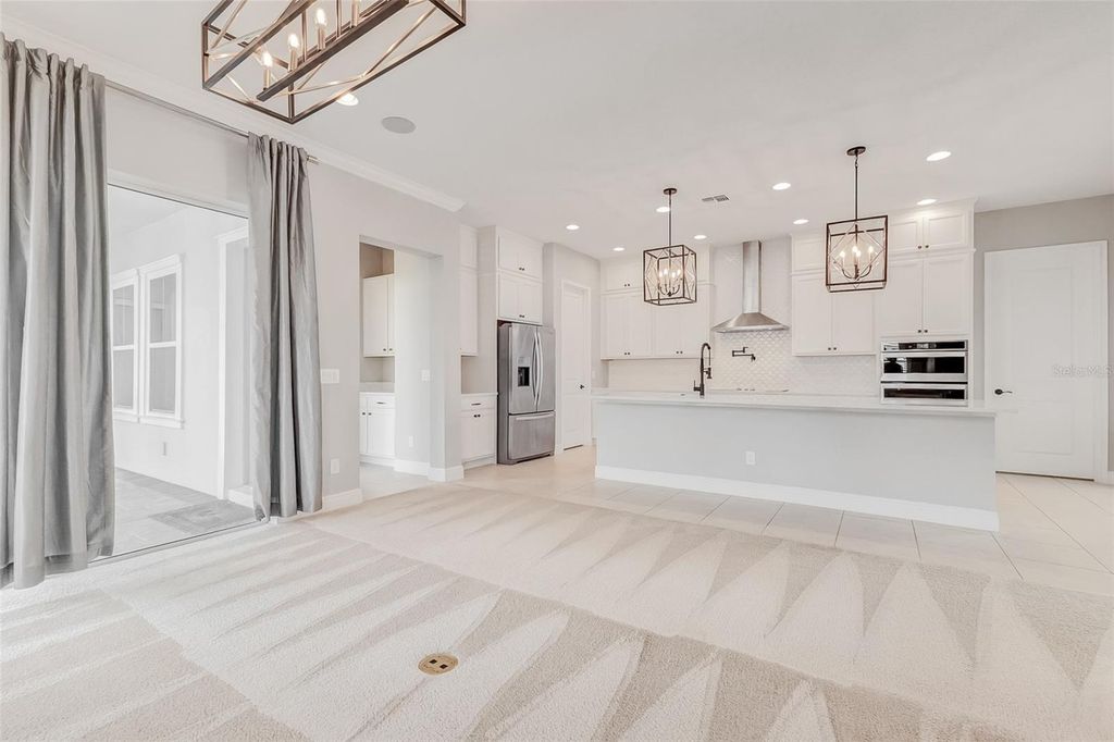 Image 14 of property listing at 8521 DUBOCHET STREET, Orlando, FL 32827