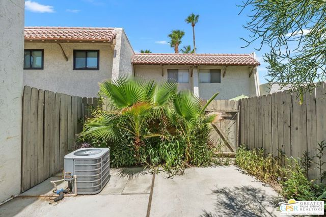 1852 N Mira Loma Way, Palm Springs, CA 92262