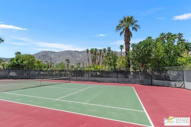 1852 N Mira Loma Way, Palm Springs, CA 92262