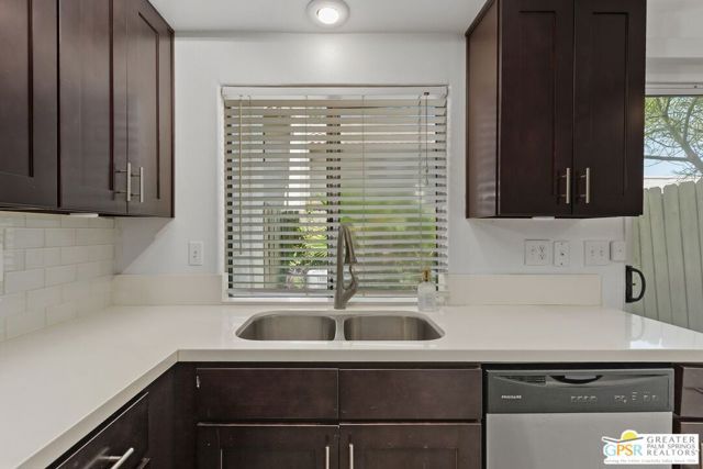 1852 N Mira Loma Way, Palm Springs, CA 92262