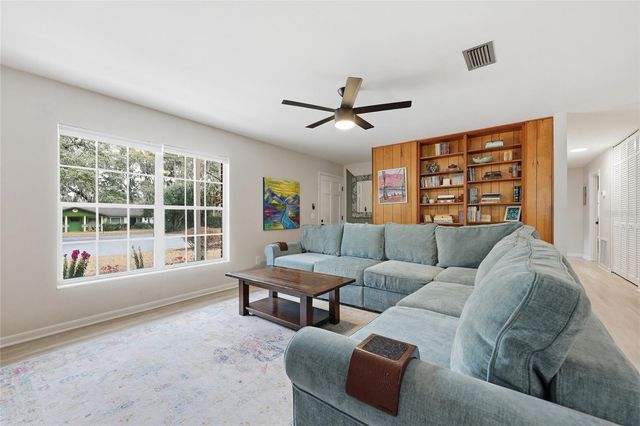 2030 NW 54TH TERRACE, Gainesville, FL 32605