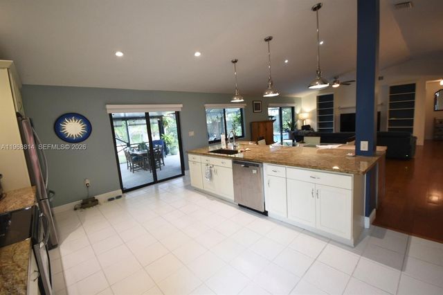 701 Blue Ridge Way, Davie, FL 33325