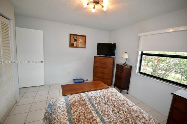 701 Blue Ridge Way, Davie, FL 33325