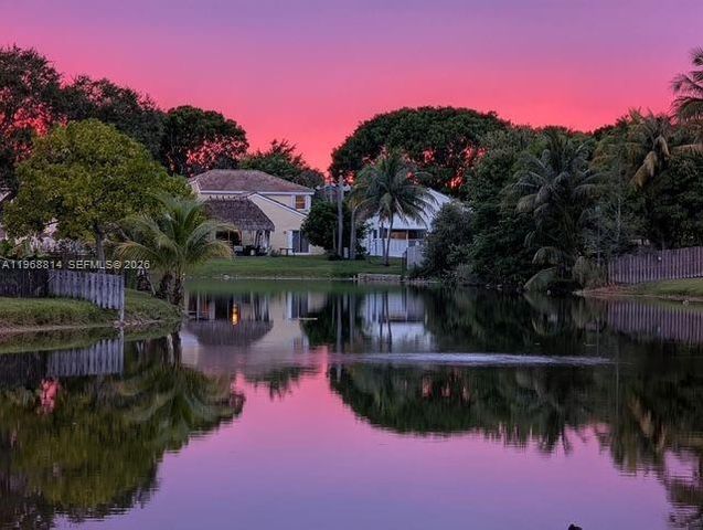 701 Blue Ridge Way, Davie, FL 33325