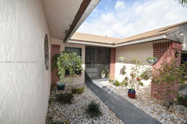 701 Blue Ridge Way, Davie, FL 33325