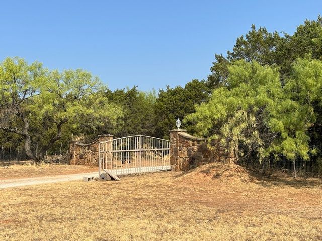4925 Butler Lane, Graham, TX 76450