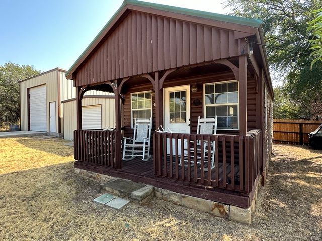 4925 Butler Lane, Graham, TX 76450