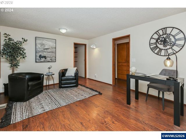 2420 Willona Dr Dr, Eugene, OR 97408