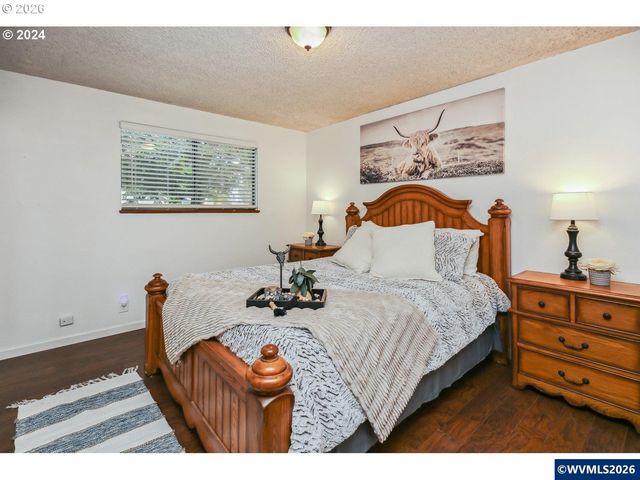 2420 Willona Dr Dr, Eugene, OR 97408