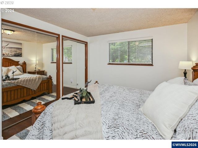 2420 Willona Dr Dr, Eugene, OR 97408