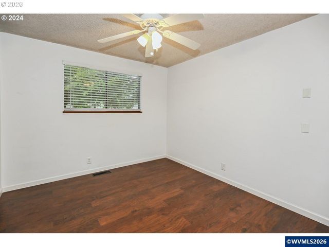 2420 Willona Dr Dr, Eugene, OR 97408