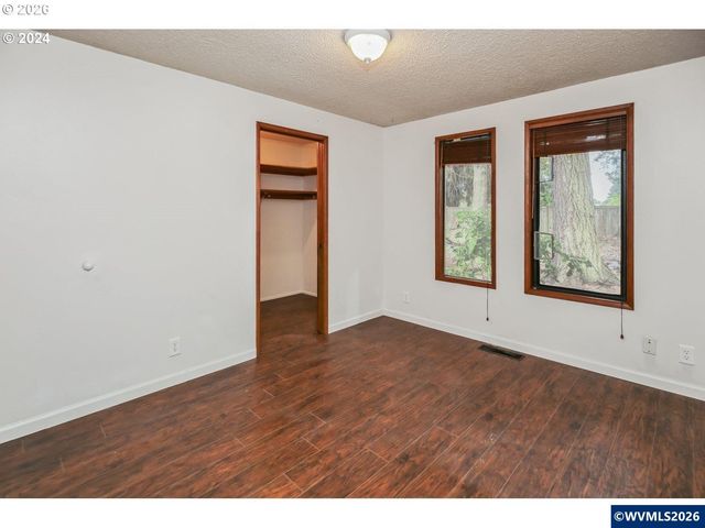 2420 Willona Dr Dr, Eugene, OR 97408