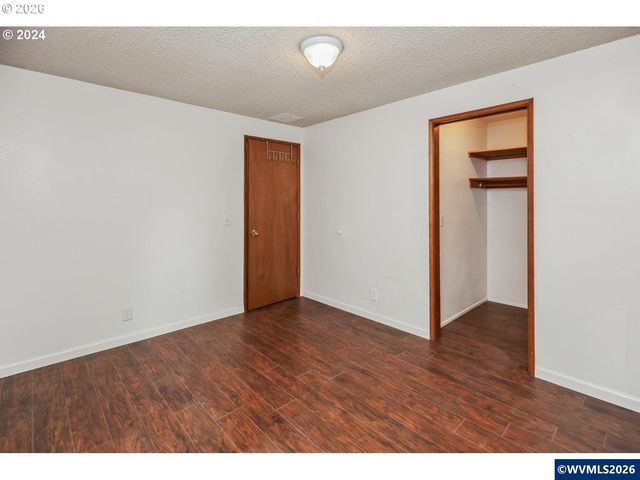 2420 Willona Dr Dr, Eugene, OR 97408