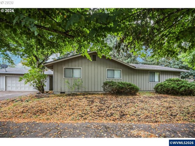 2420 Willona Dr Dr, Eugene, OR 97408
