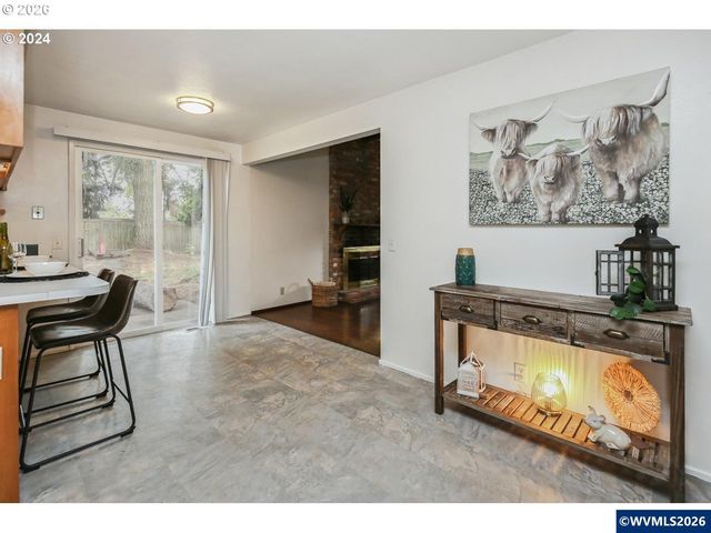 2420 Willona Dr Dr, Eugene, OR 97408