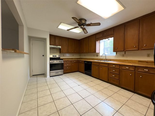 119 Marshall Street, League City, TX 77573
