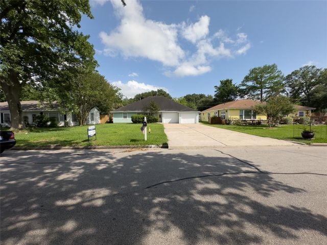 119 Marshall Street, League City, TX 77573