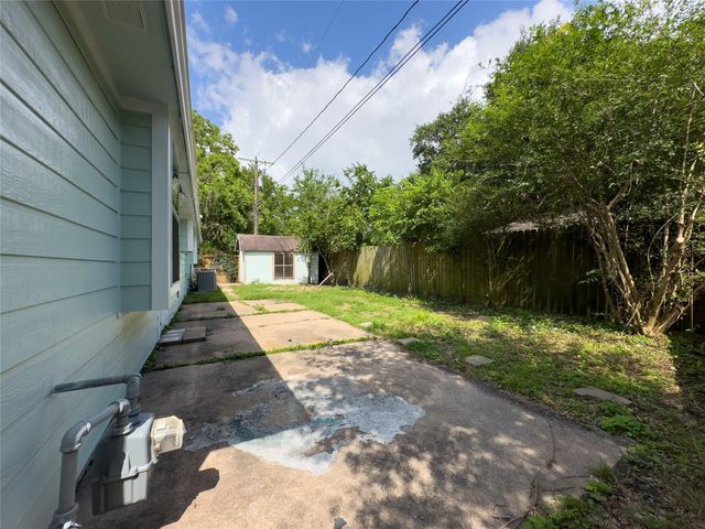 119 Marshall Street, League City, TX 77573