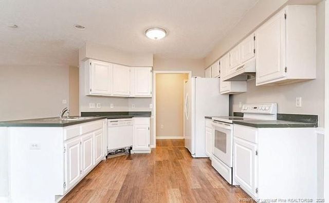 1045 Alexwood Drive, Hope Mills, NC 28348