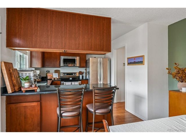 7101 W Yale Ave 902, Denver, CO 80227