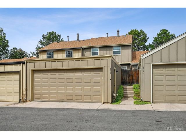 7101 W Yale Ave 902, Denver, CO 80227