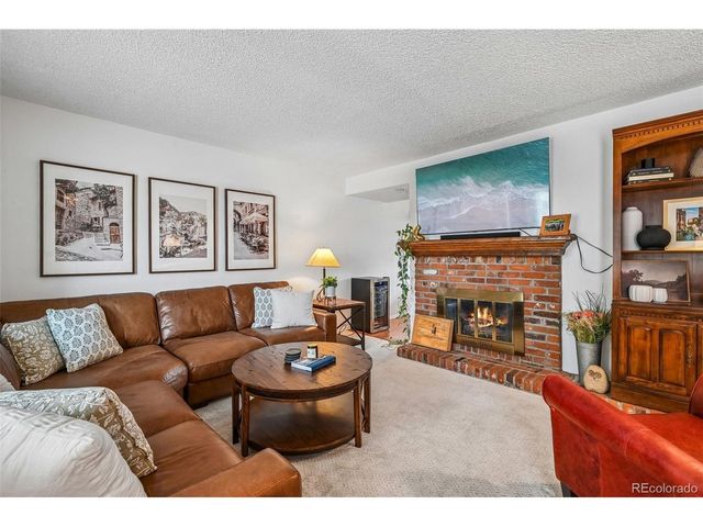 7101 W Yale Ave 902, Denver, CO 80227