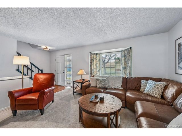 7101 W Yale Ave 902, Denver, CO 80227