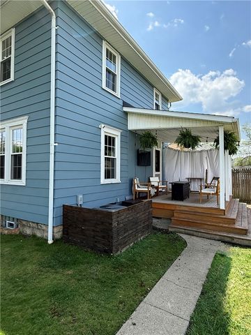 442 Jefferson Ave, Vanport, PA 15009