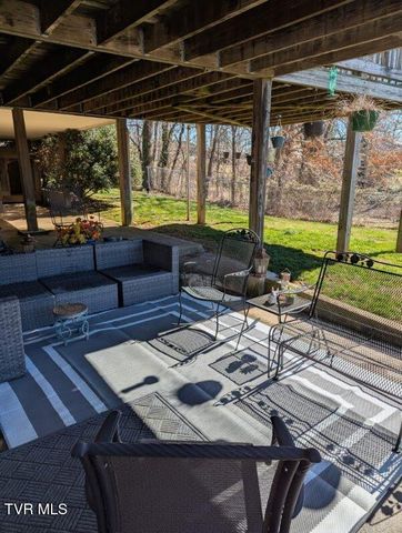 210 Falconview Drive, Church Hill, TN 37642