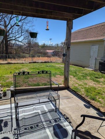 210 Falconview Drive, Church Hill, TN 37642