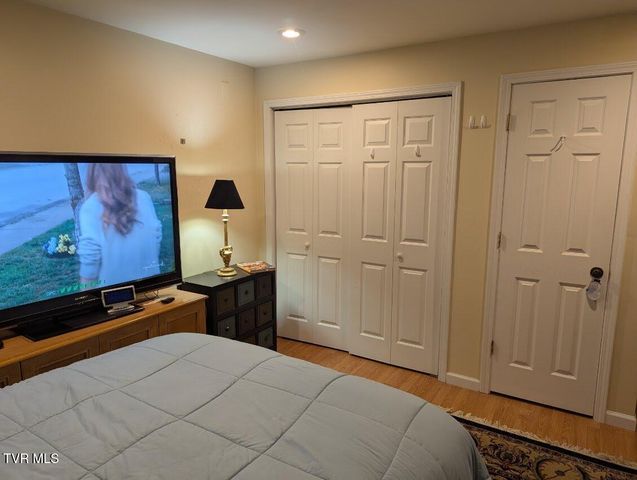 210 Falconview Drive, Church Hill, TN 37642