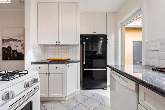 1905 Chestnut St, Berkeley, CA 94702