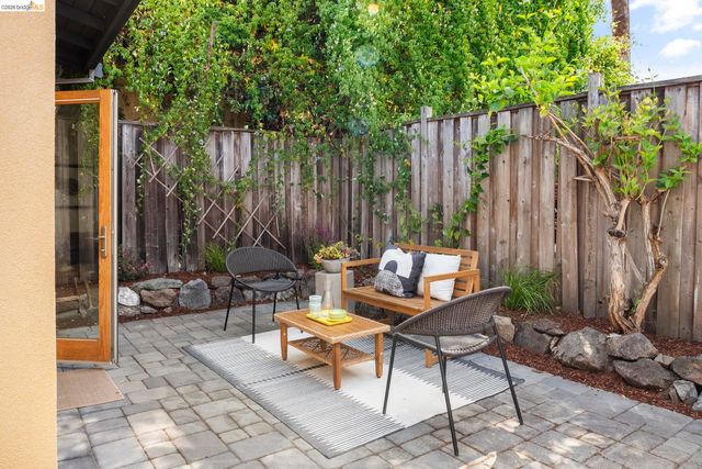1905 Chestnut St, Berkeley, CA 94702