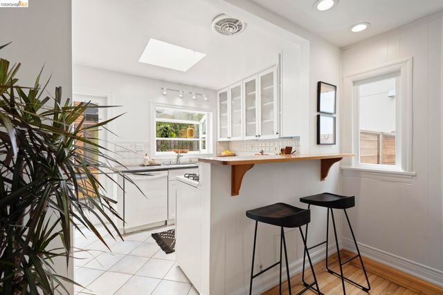 1905 Chestnut St, Berkeley, CA 94702