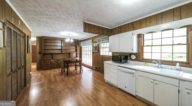 416 Robertson Avenue, Tallapoosa, GA 30176