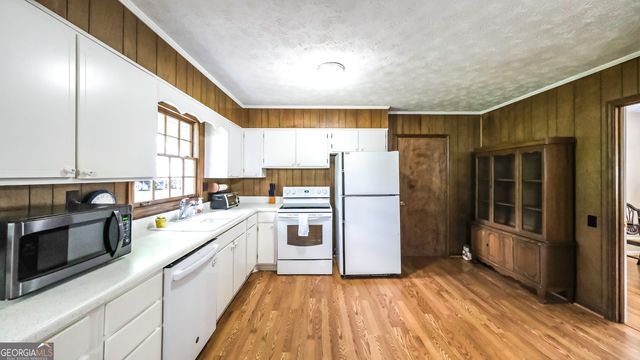 416 Robertson Avenue, Tallapoosa, GA 30176
