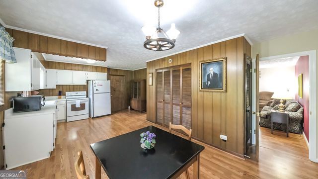 416 Robertson Avenue, Tallapoosa, GA 30176