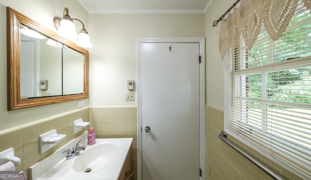 416 Robertson Avenue, Tallapoosa, GA 30176