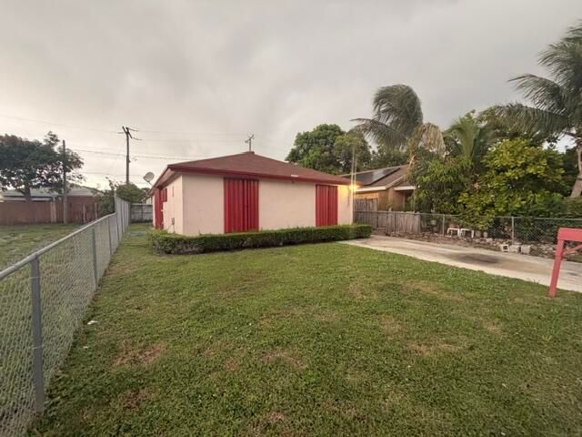 1037 17TH Street, West Palm Beach, FL 33407