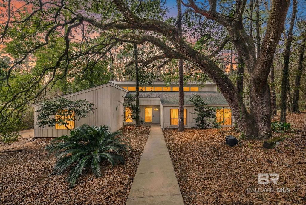 128 Kingswood Drive, Daphne, AL 36526