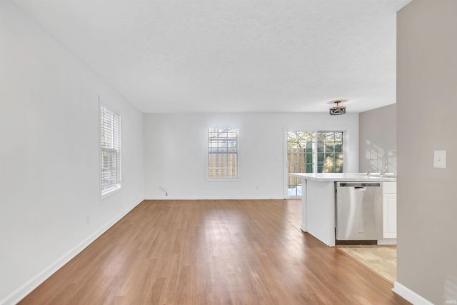 2869 S Walnut Street Pike, Bloomington, IN 47401