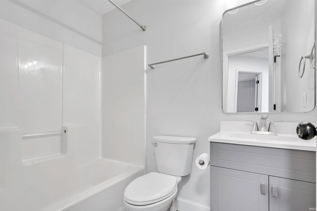 2869 S Walnut Street Pike, Bloomington, IN 47401