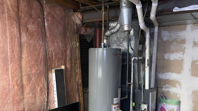 690 Renee Drive, South Elgin, IL 60177