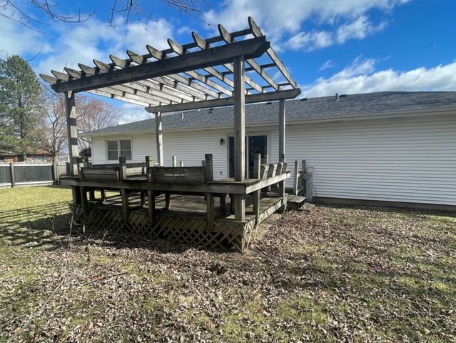 690 Renee Drive, South Elgin, IL 60177